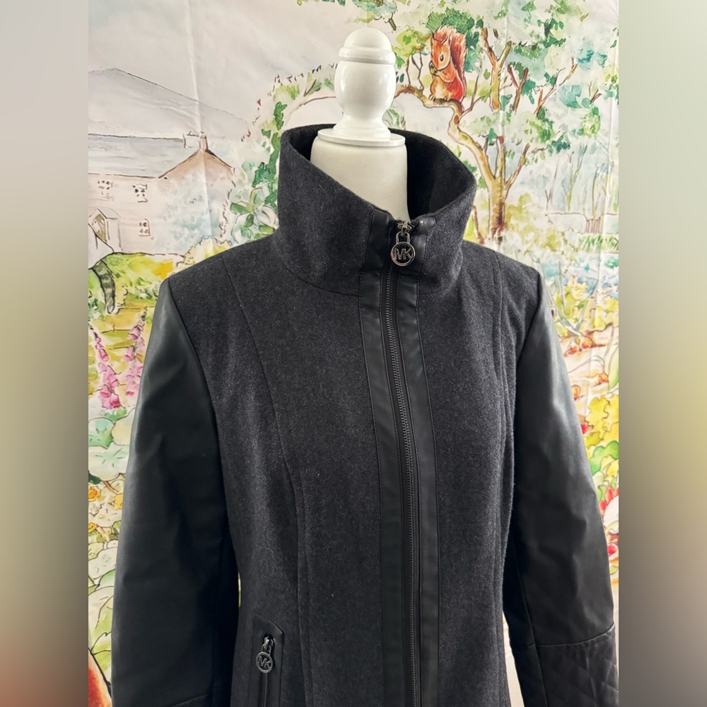 Michael Kors Charcoal + Black Wool Coat / sz 8 / NEW
